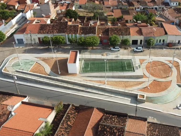 Secretaria de Esporte abre cadastro para uso na nova Areninha da praça José Guedes